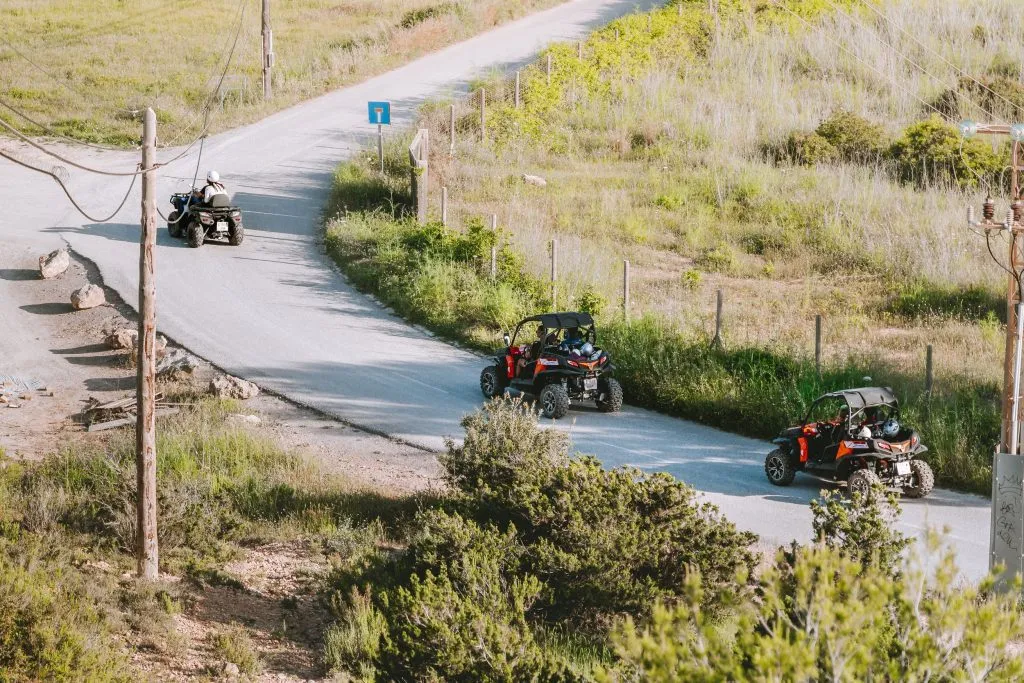 Tour in buggy