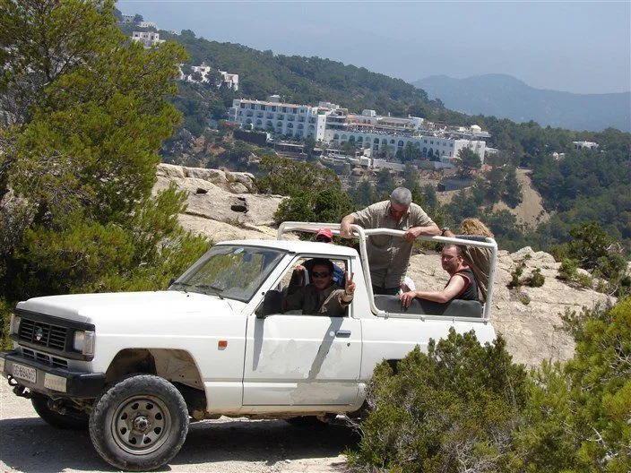 Safari in jeep